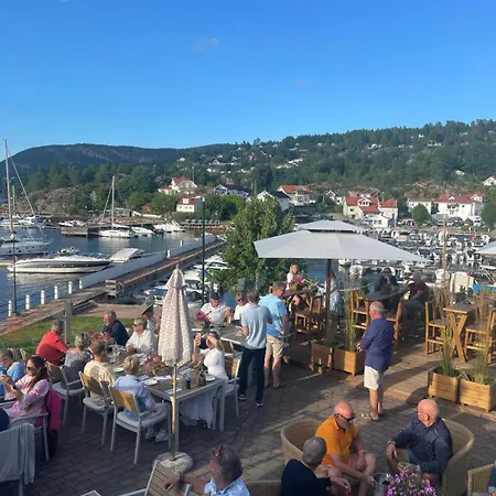 Badehotellet 호텔 3*