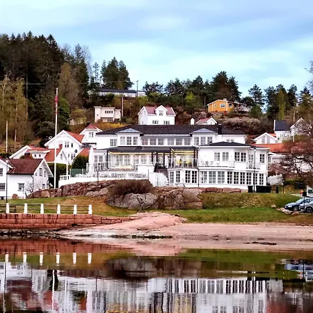 Badehotellet 호텔 3*