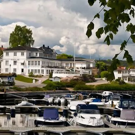 Badehotellet 호텔 3*